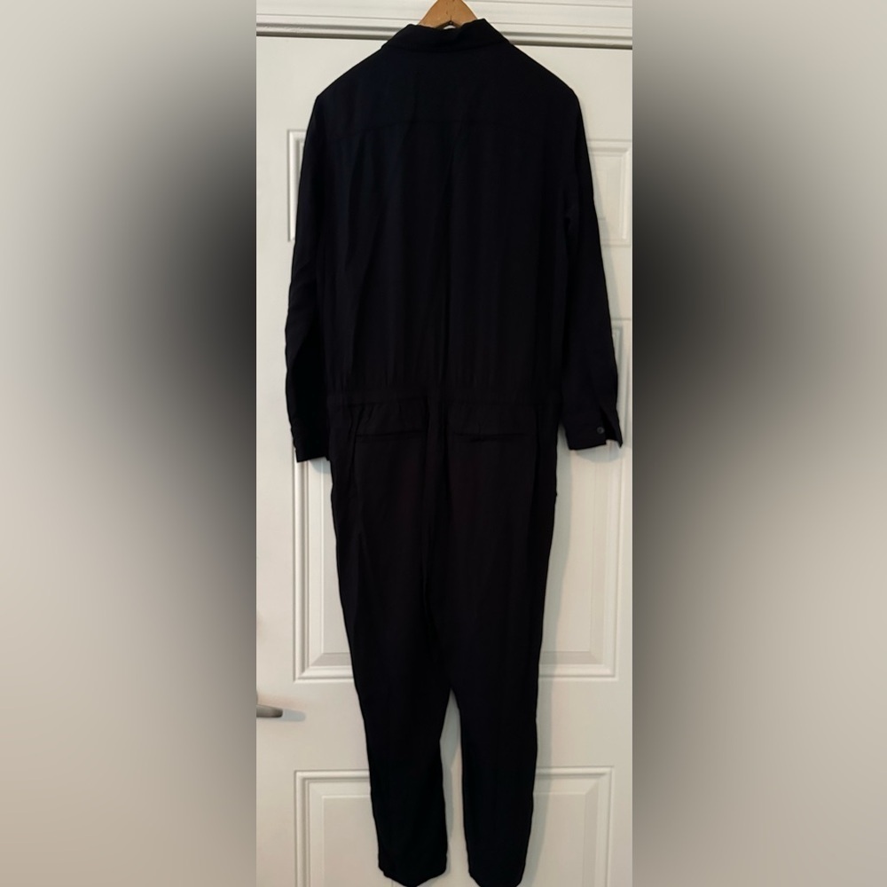 Loft Women’s Black Zippered Jumpsuit. Size Medium. Like new. - Picture 7 of 7